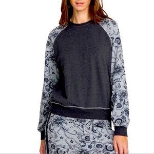 JOHNNY WAS GRAY Floral
Wanders Bishop Sleeve Sweatshirt
Boho COTTON MEDIUM
